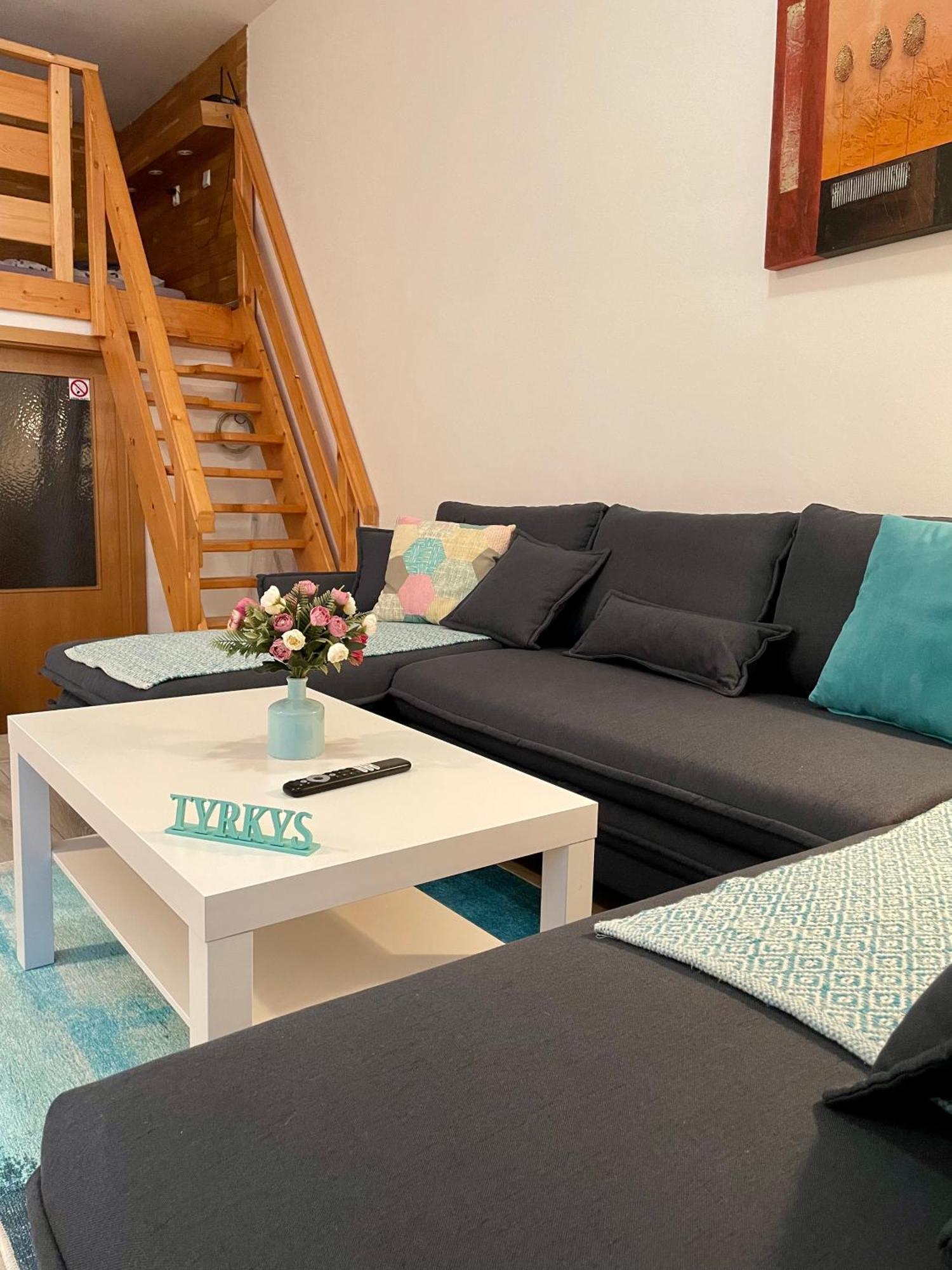 Apartman & Studio Tyrkys Spiezovec โดโนวาลี ภายนอก รูปภาพ